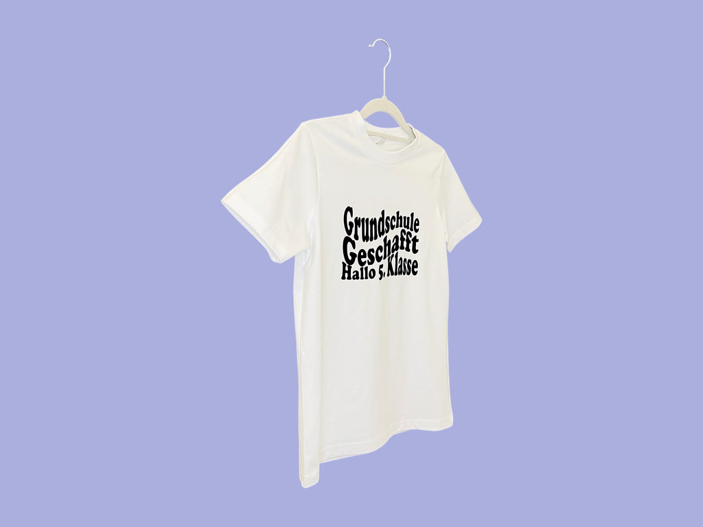 Grundschulabschluss T-Shirt „Grundschule geschafft Hallo 5. Klasse“
